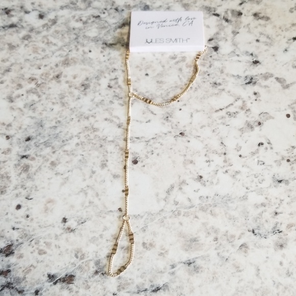 Gold Hand Chain - Picture 3 of 4